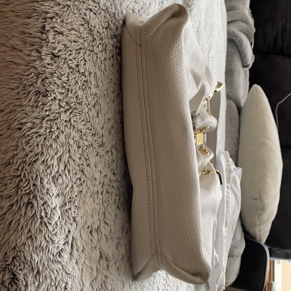 Michael Korea purse - Picture 7 of 9